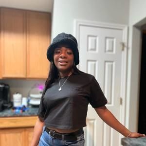 Meet your Posher, Dyneisha